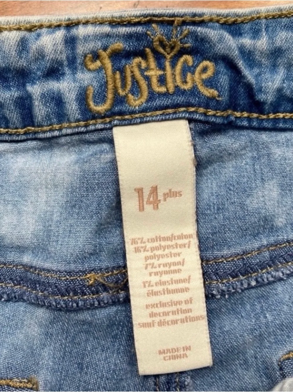 3/$25 Justice Girls Blue Acid Wash Floral Embroidered Crop Jeans Size 14 Plus